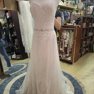 David Tutera for Mon Cheri "Hallie" Wedding Gown (Unaltered)